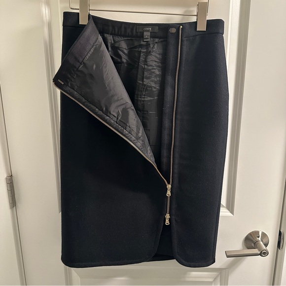J. Crew Women's Zip Pencil Skirt Size 6 Black Wool - Picture 2 of 9